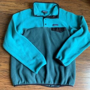 Size Large Patagonia synchilla pullover.